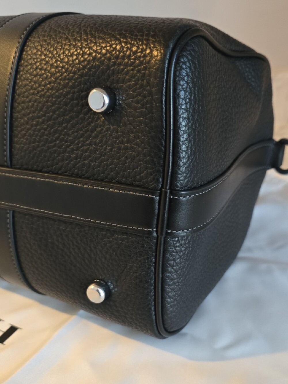 Coach Compass Bag 35 Black Pebbled Leather with Detachable Strap - Picture 10 of 15